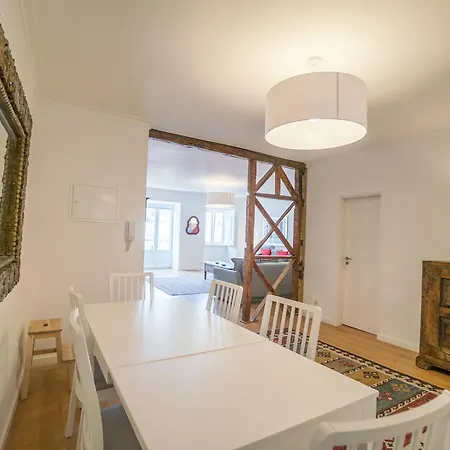Castle Magnificent Terrace & Pool Appartement
