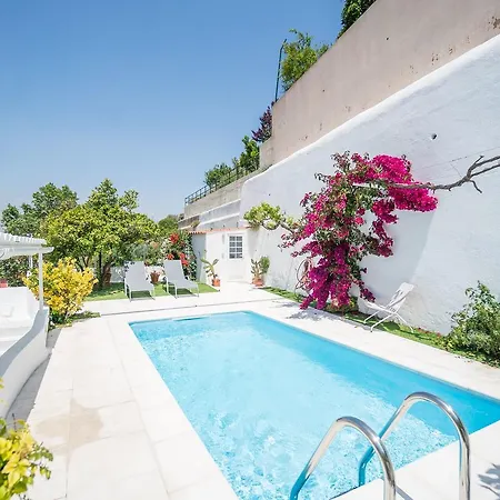 Appartement Castle Magnificent Terrace & Pool